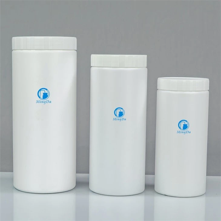 Wide mouth plastic container for protein powder and meal replacement powder